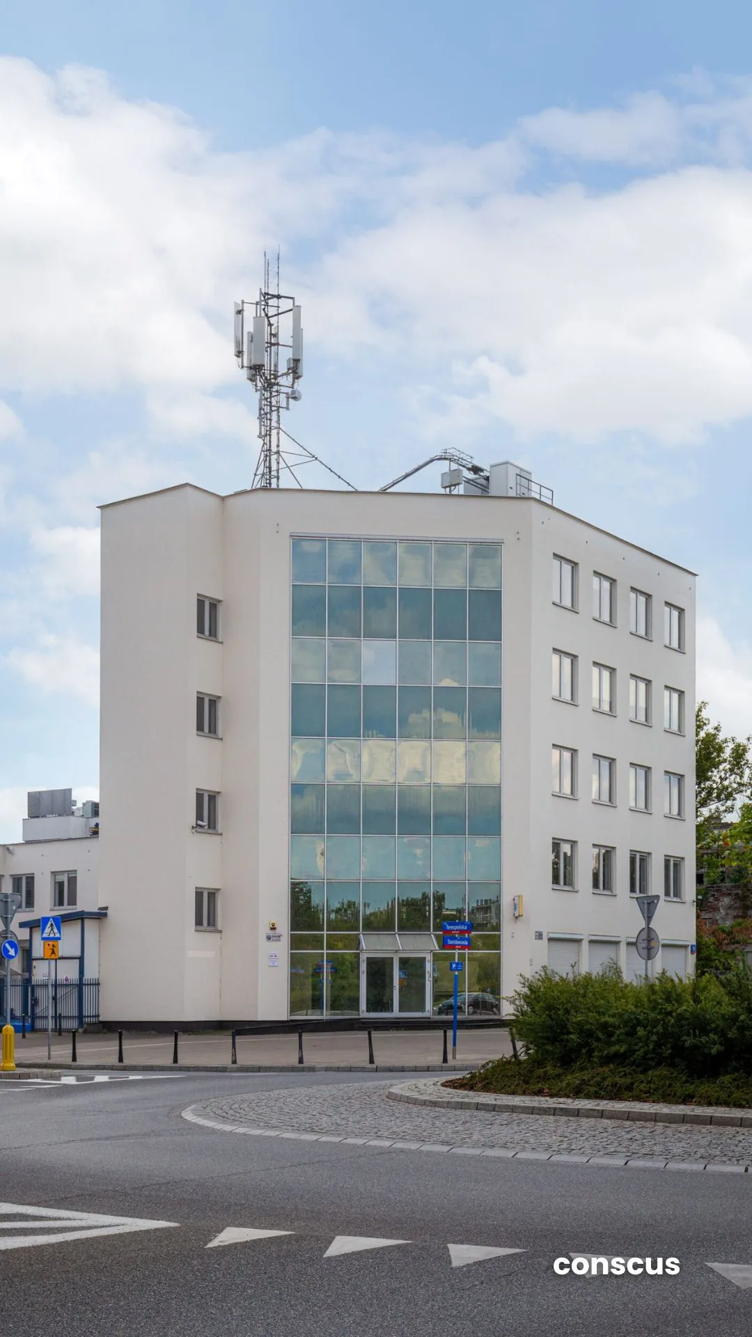 SzkoUA Warszawa - wnetrze, ujecie 8